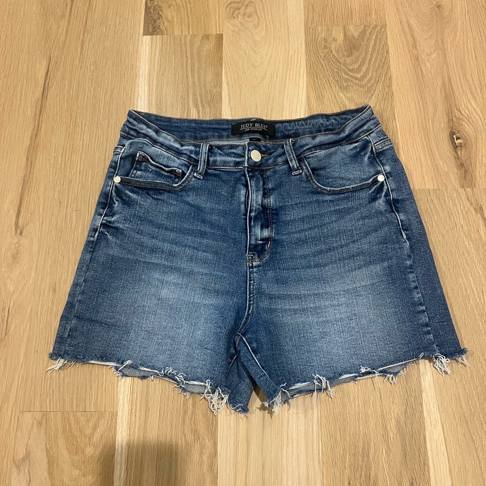 Judy Blue Dark Blue Frayed Hem Jean Shorts